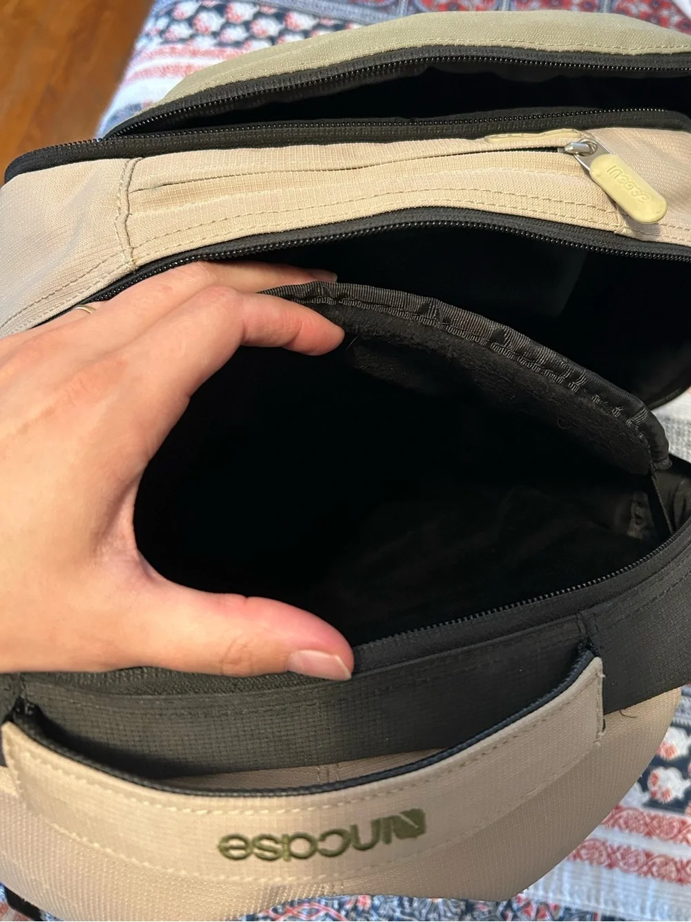 Incase nylon laptop